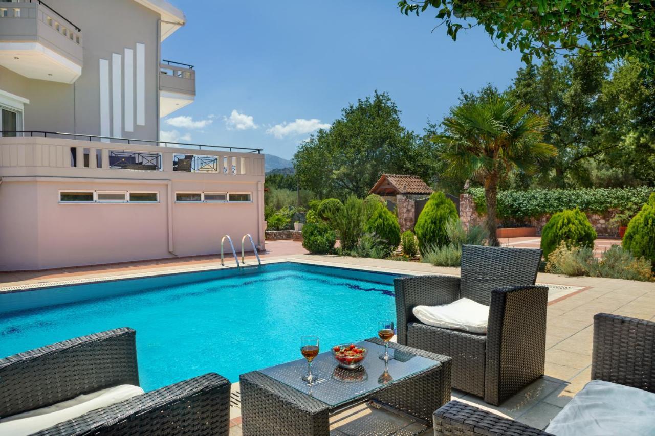 Villa Marianna Vryses 외부 사진